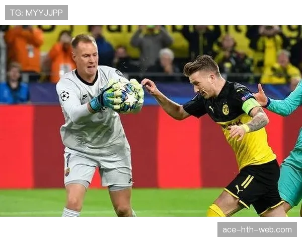 点球双触球为何直接判违例？规则拆解